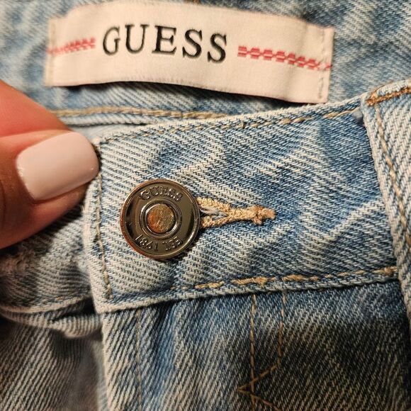Guess relaxed crop distressed pants - Picture 4 of 8